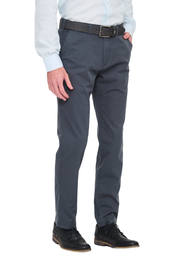 PANTALON SIN PINZAS BASICO GABARDINA LIVIANA GRIS