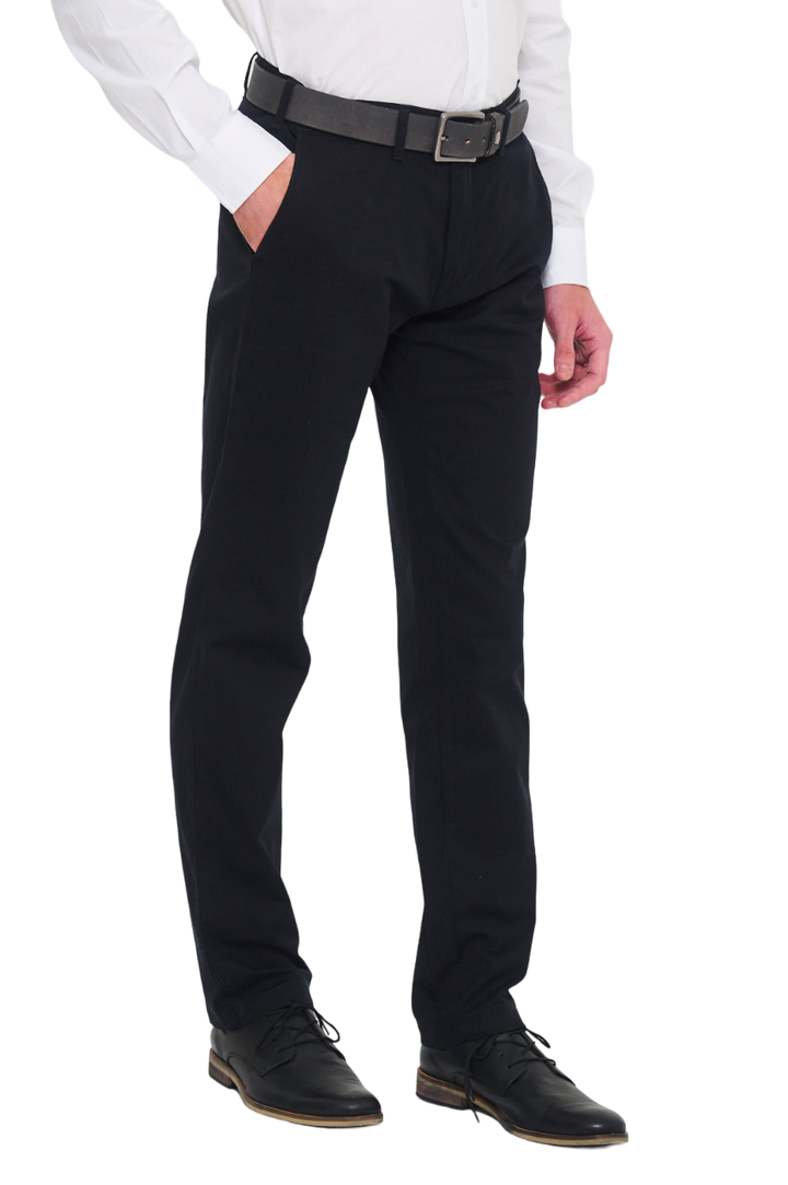 PANTALON SIN PINZAS BASICO GABARDINA LIVIANA NEGRO