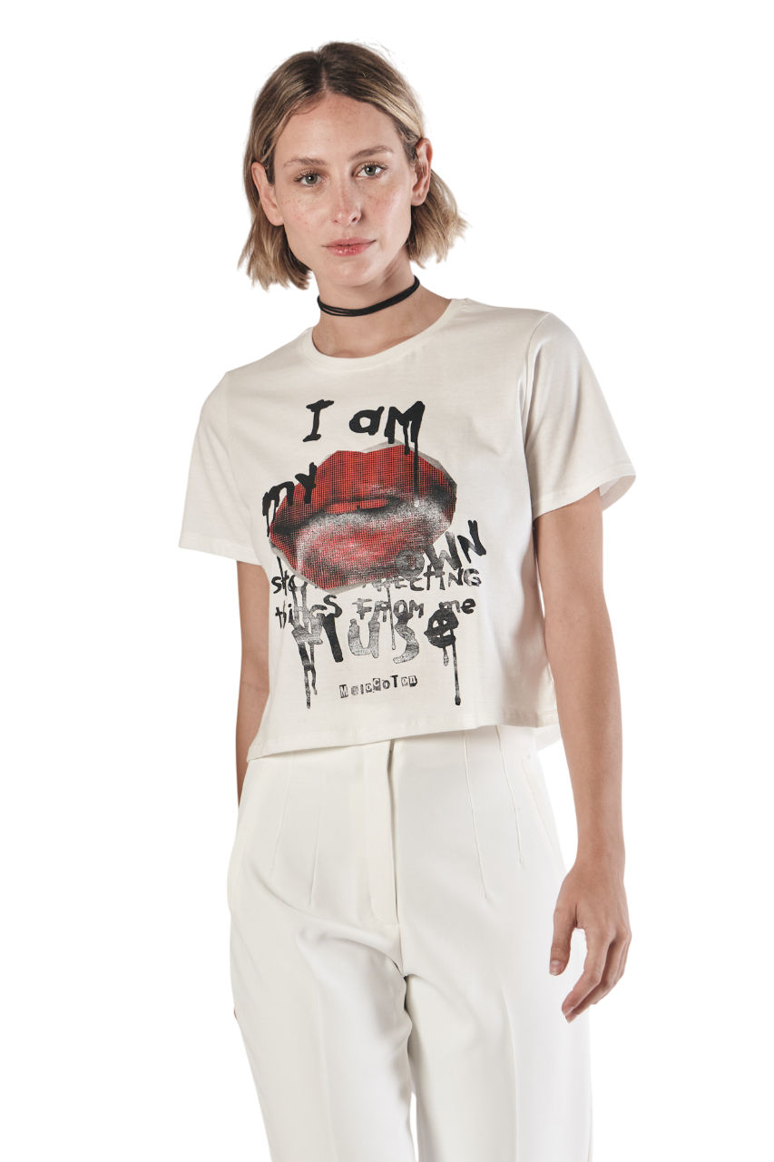 Remera Burning Love off white