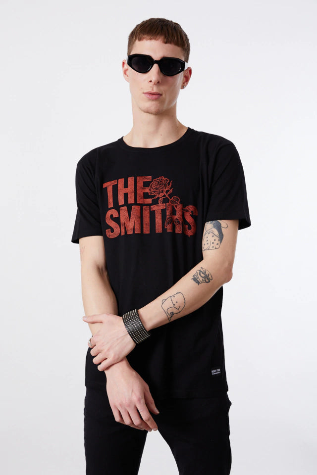 REMERA THE SMITH FAN ROSES